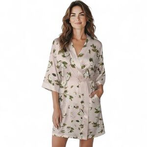 Victoria’s Secret Size XL Floral Peach Robe with Lace